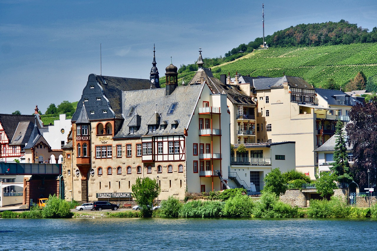 CRUCERO MOSELA TRABEN TRARBACH ALEMANIA RIN CRUCEROS MOSELLE RIVER CRUISES RIVER CRUISES MOSEL FLUSSKREUZFAHRT #MoselleCruises #CrucerosMosela #CrucerosFluviales #RiverCruises